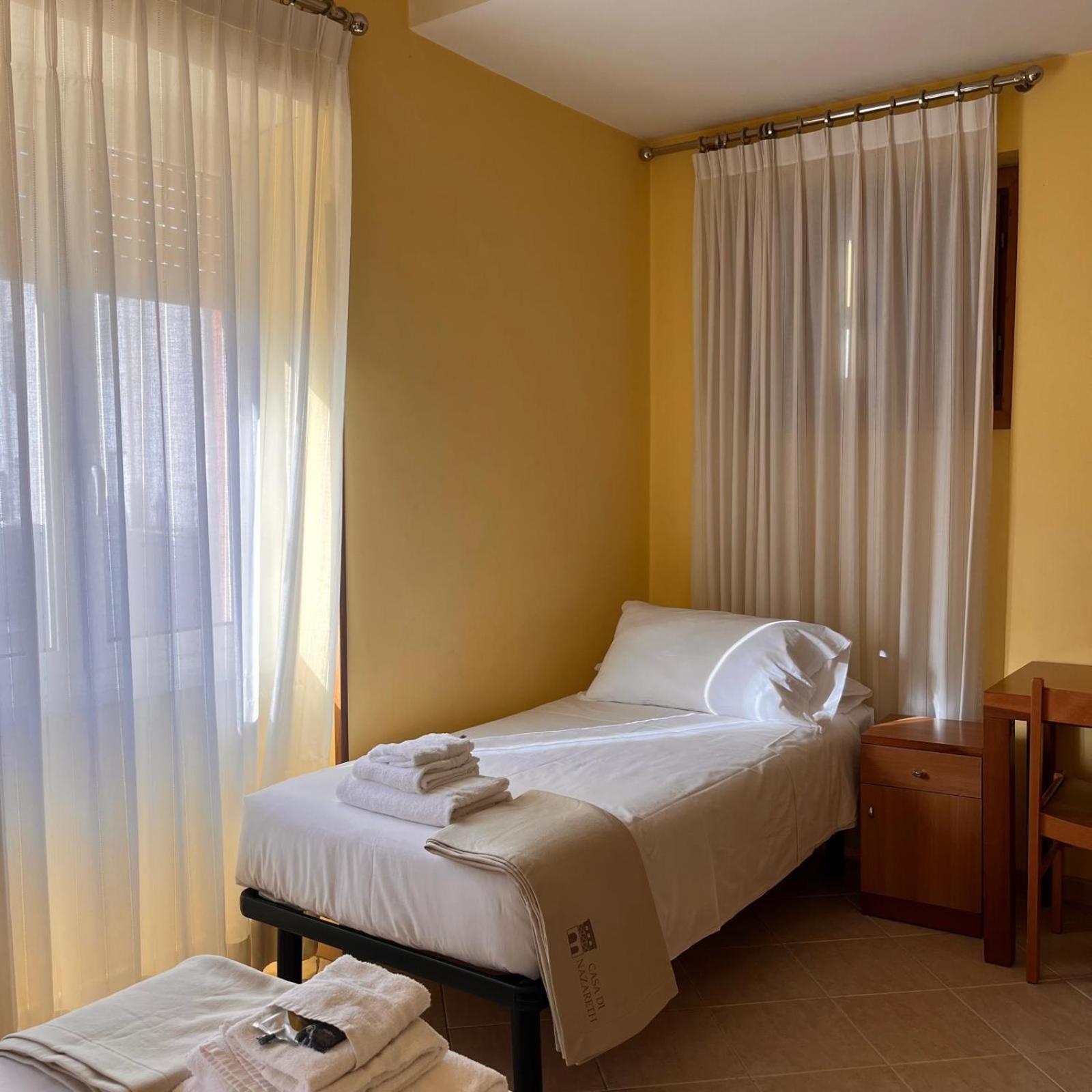 La Casa Di Nazareth Otel Roma Dış mekan fotoğraf