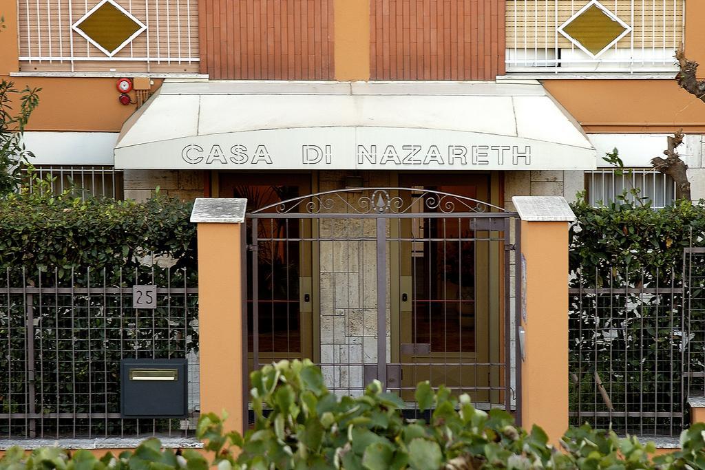 La Casa Di Nazareth Otel Roma Dış mekan fotoğraf