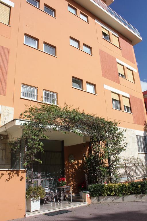 La Casa Di Nazareth Otel Roma Dış mekan fotoğraf